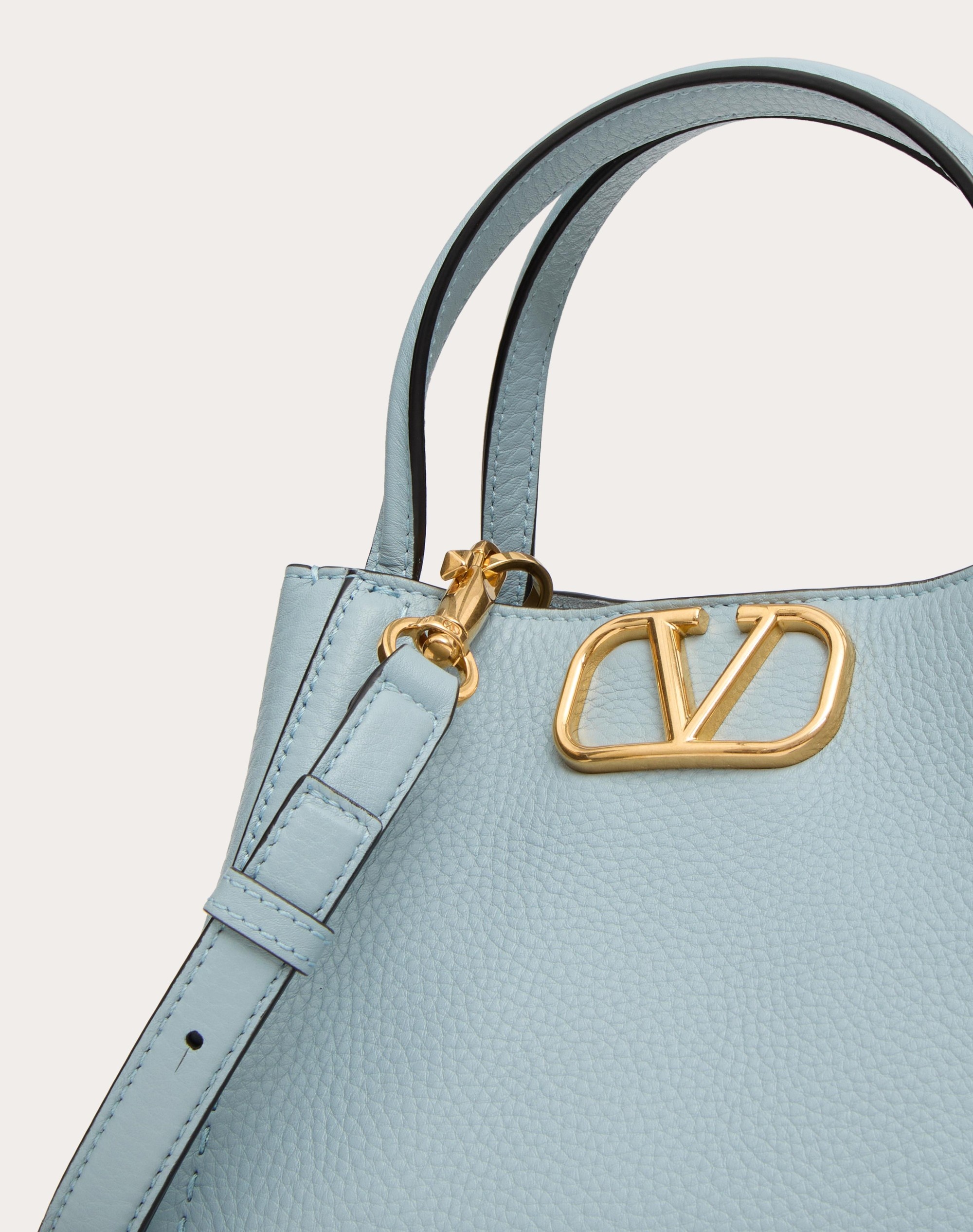 【VALENTINO】ALLTIME SMALL HANDBAG Valentino Garavani Alltime Small Handbag In Grainy Calfskin
