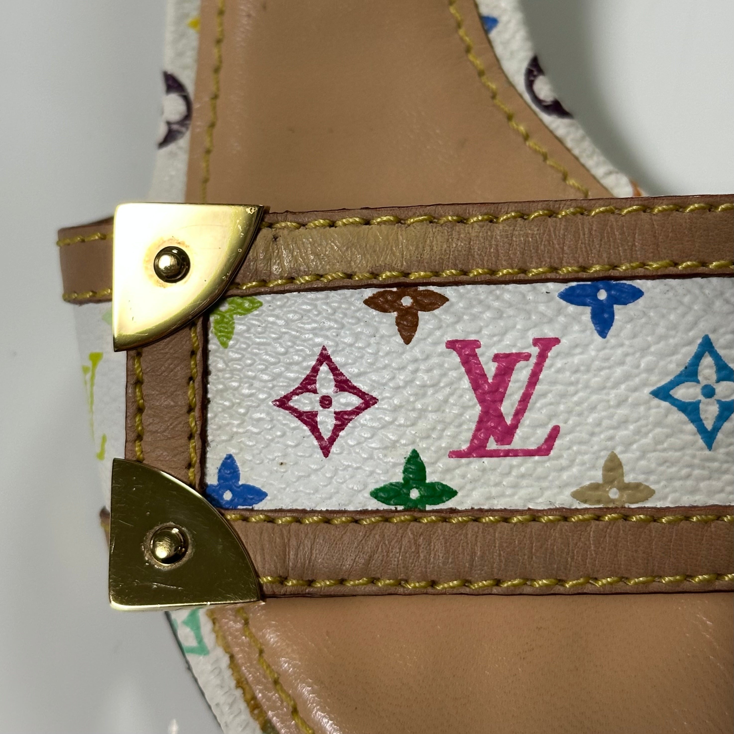 LOUIS VUITTON Monogram Leather Sandals - 9
