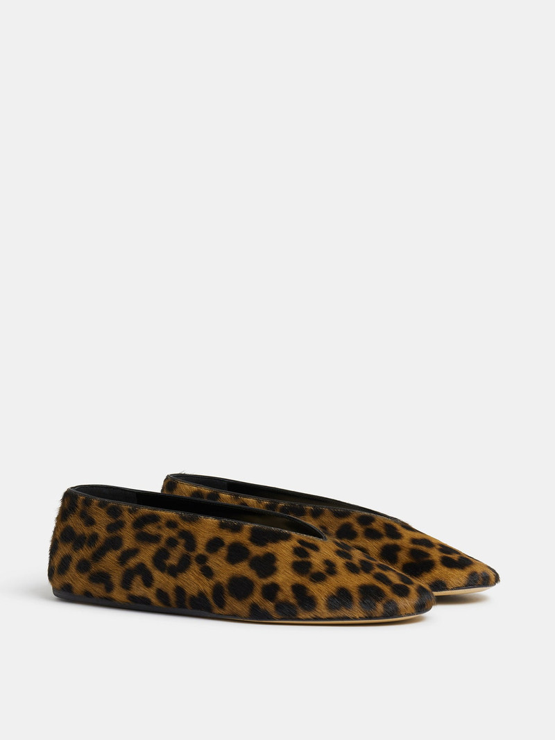 LE MONDE BÉRYL Luna Slipper / Leopard Calf Hair outlook