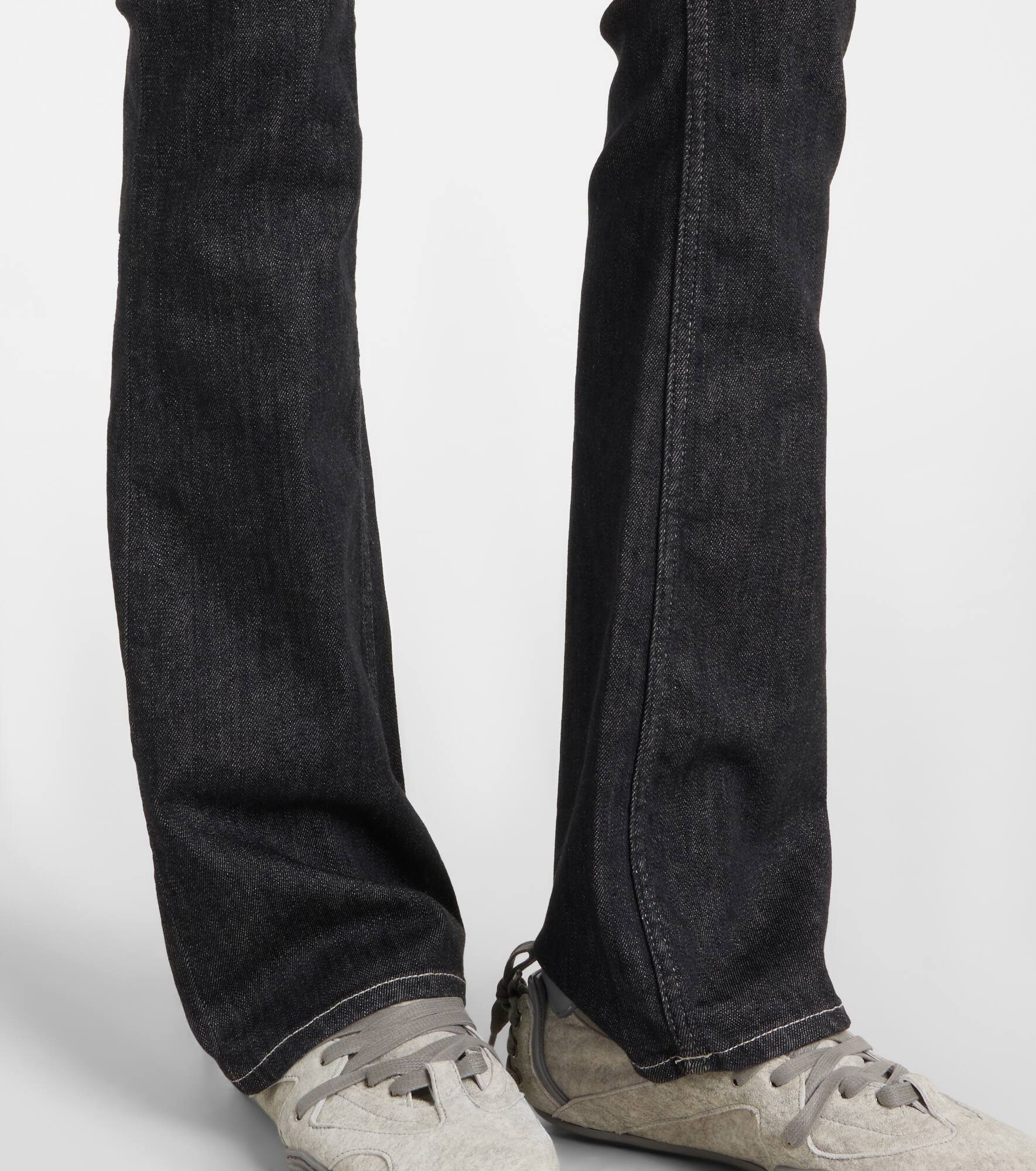 High-rise flared jeans - 5