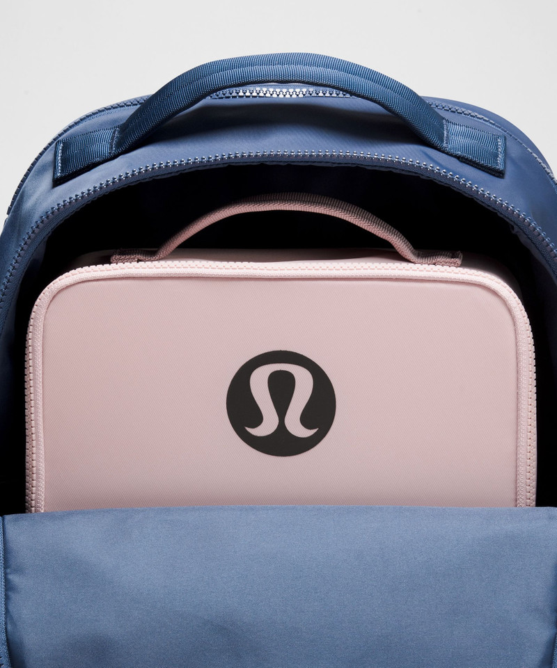 lululemon New Crew Lunch Box outlook