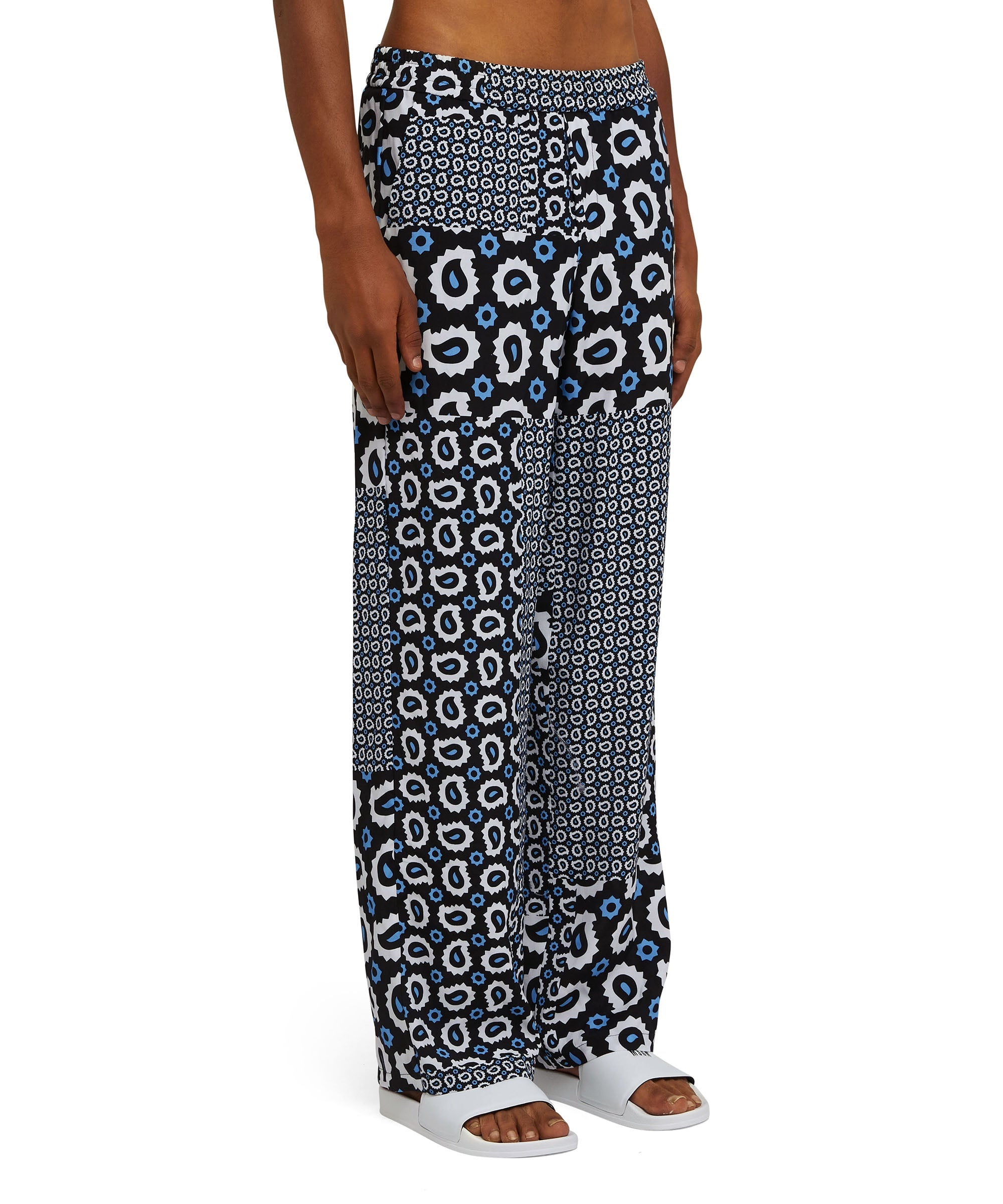Viscose fluid pants with straight legs and "Patchwork Paisley" print - 4