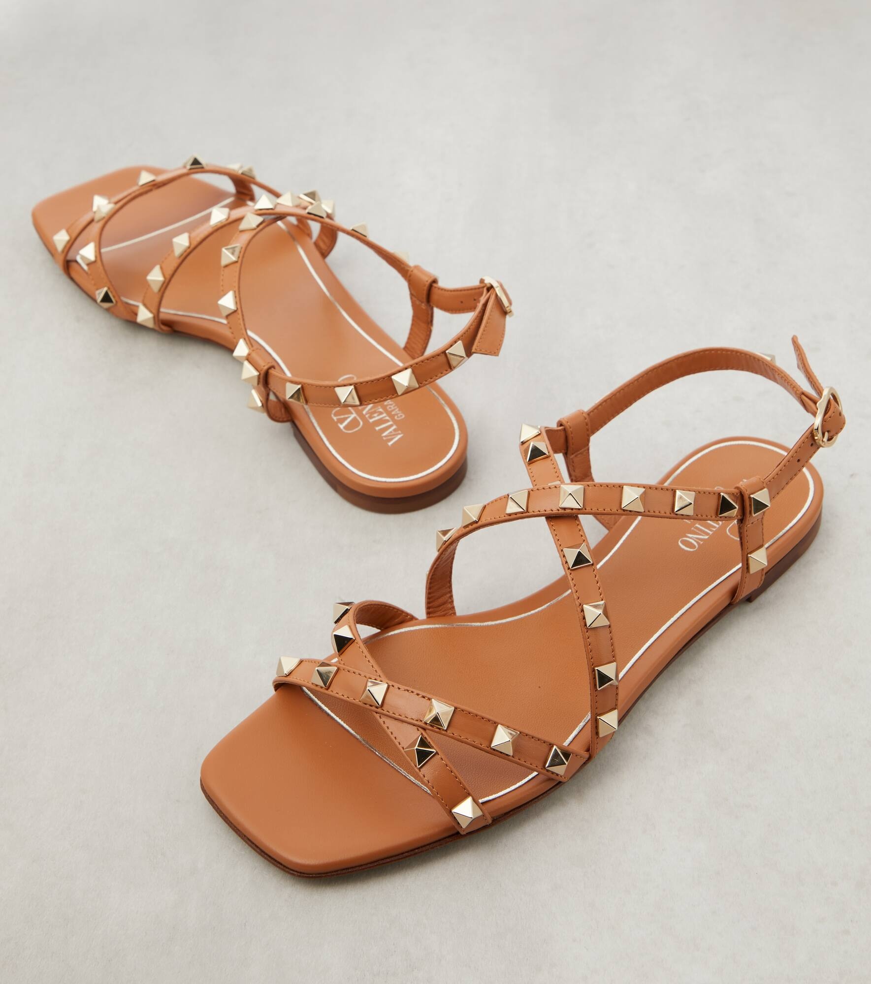 Rockstud leather sandals - 6