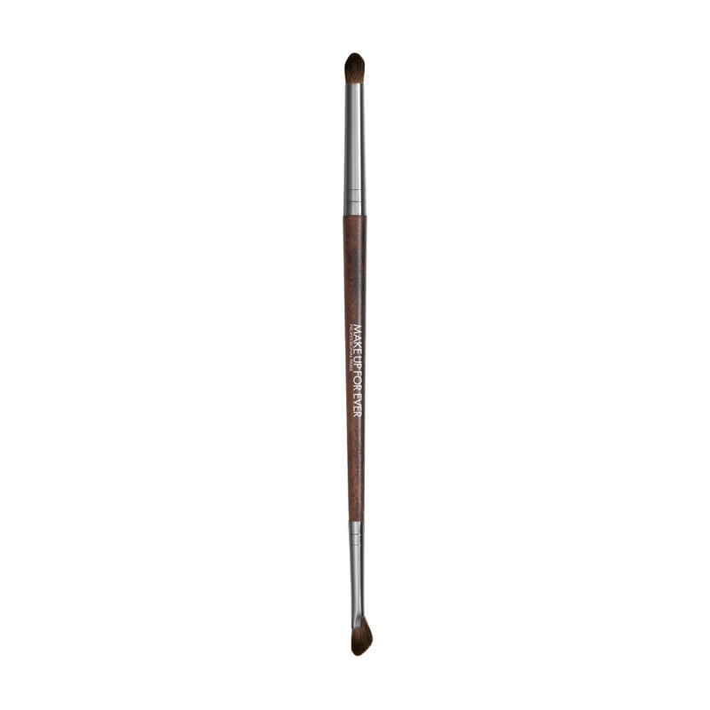 262 DUAL-ENDED EYESHADOW & EYELINER BRUSH 1