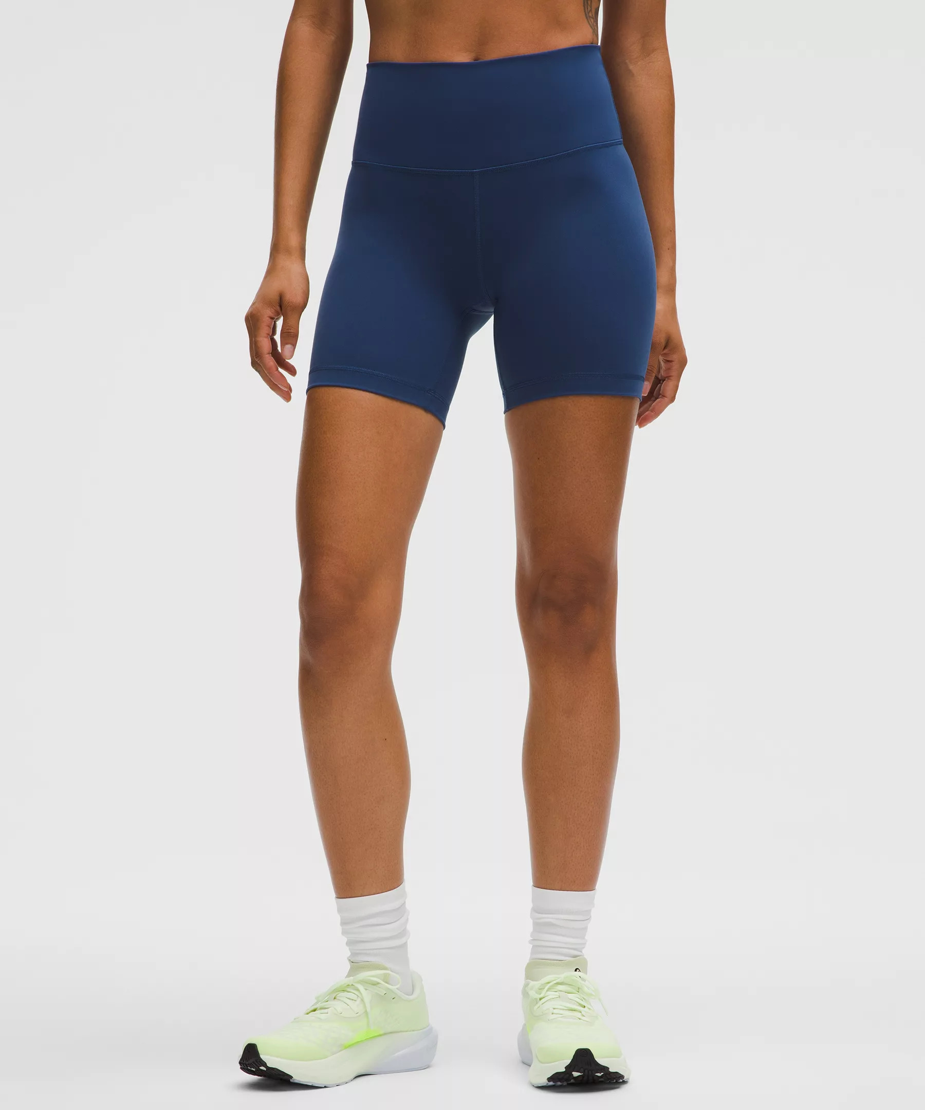 Wunder Train High-Rise Short 6" - 2