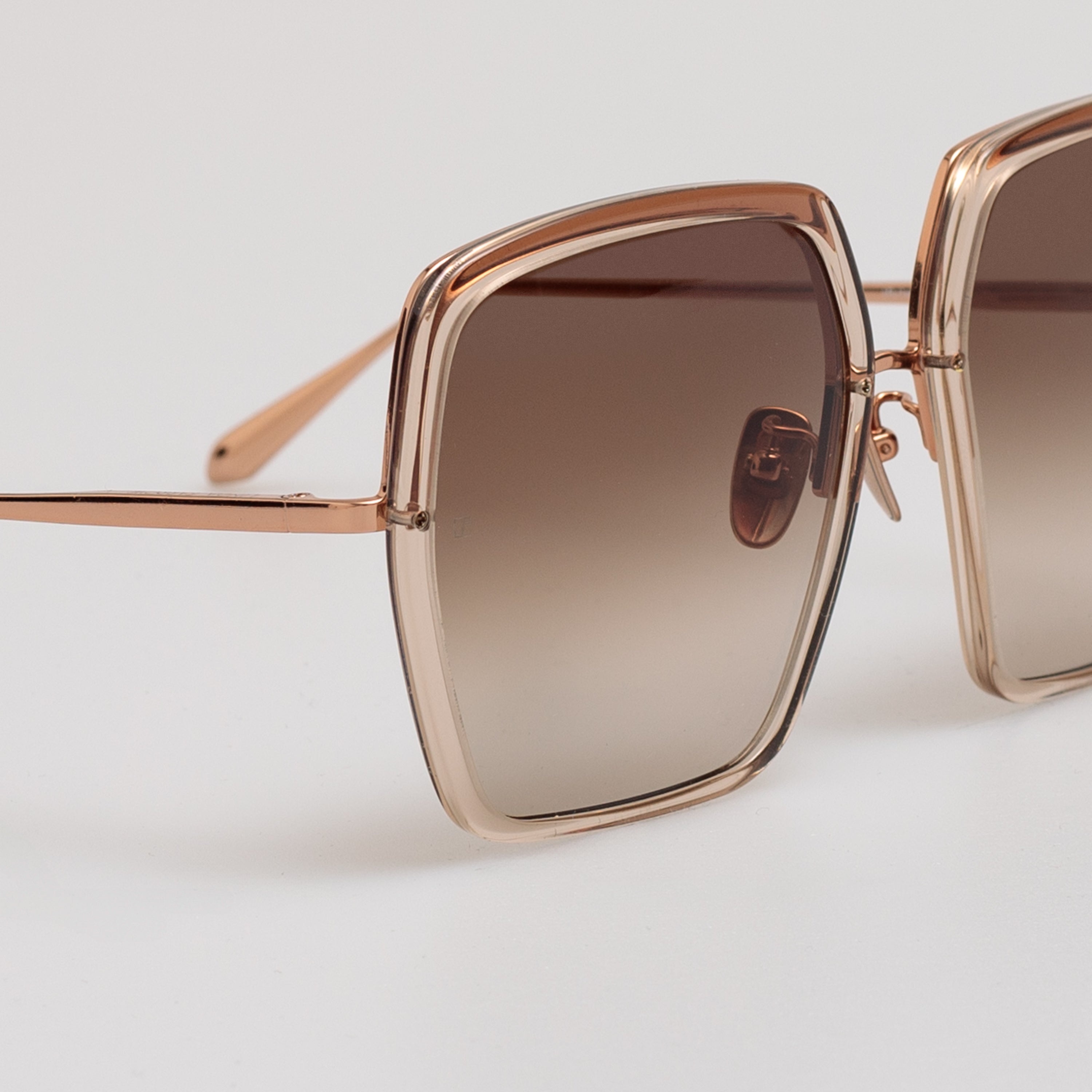 Syan Oversize Sunglasses in Ash - 4