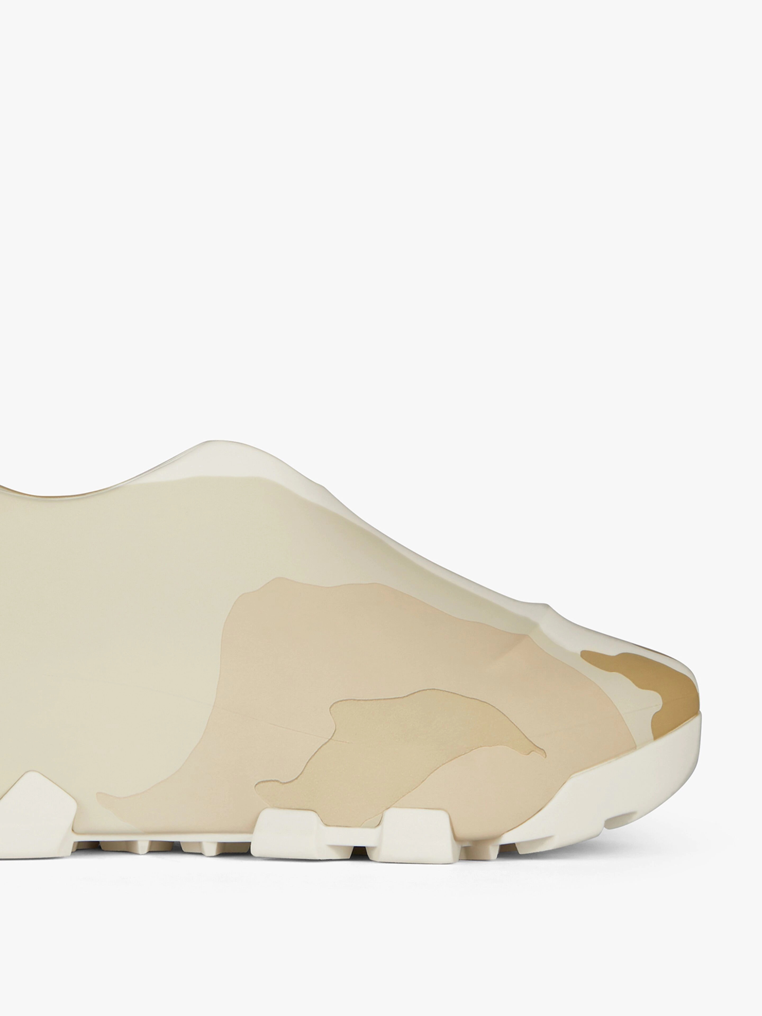 MONUMENTAL MALLOW LOW-TOP RUBBER SHOES - 6