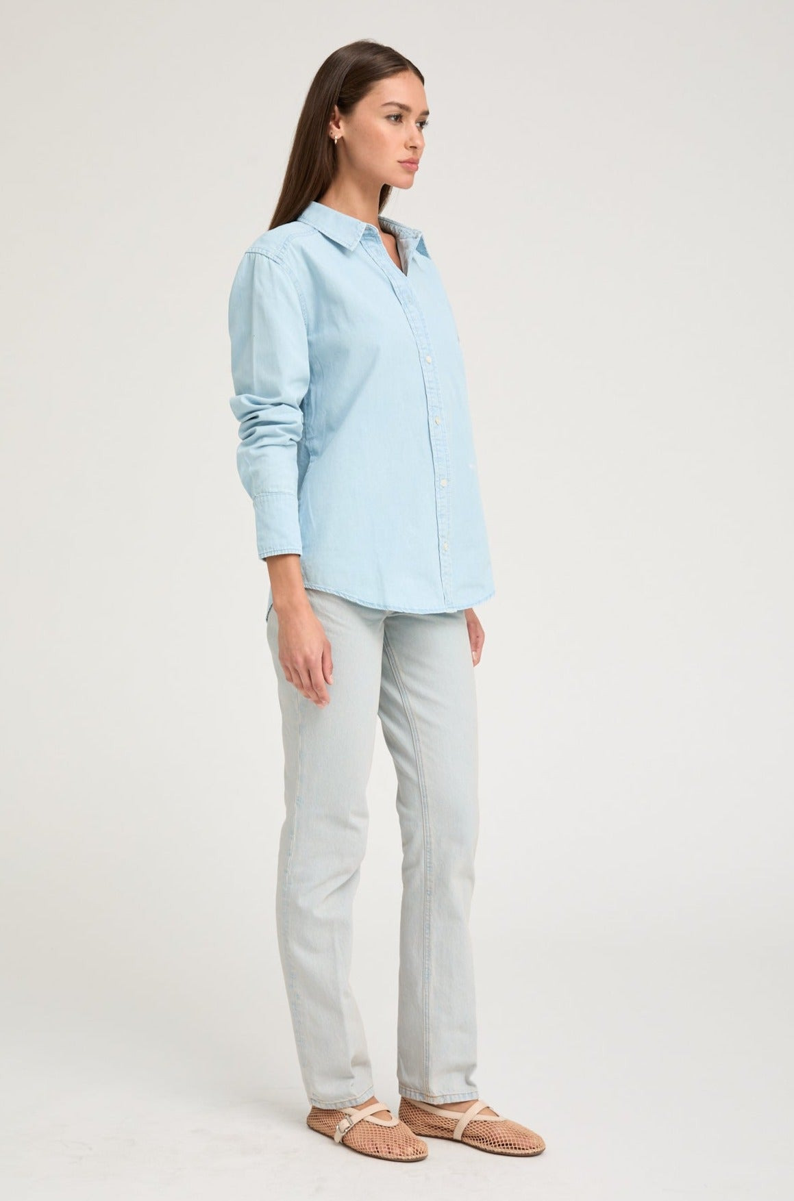 LIGHT BLUE CHAMBRAY BUTTON DOWN - 2