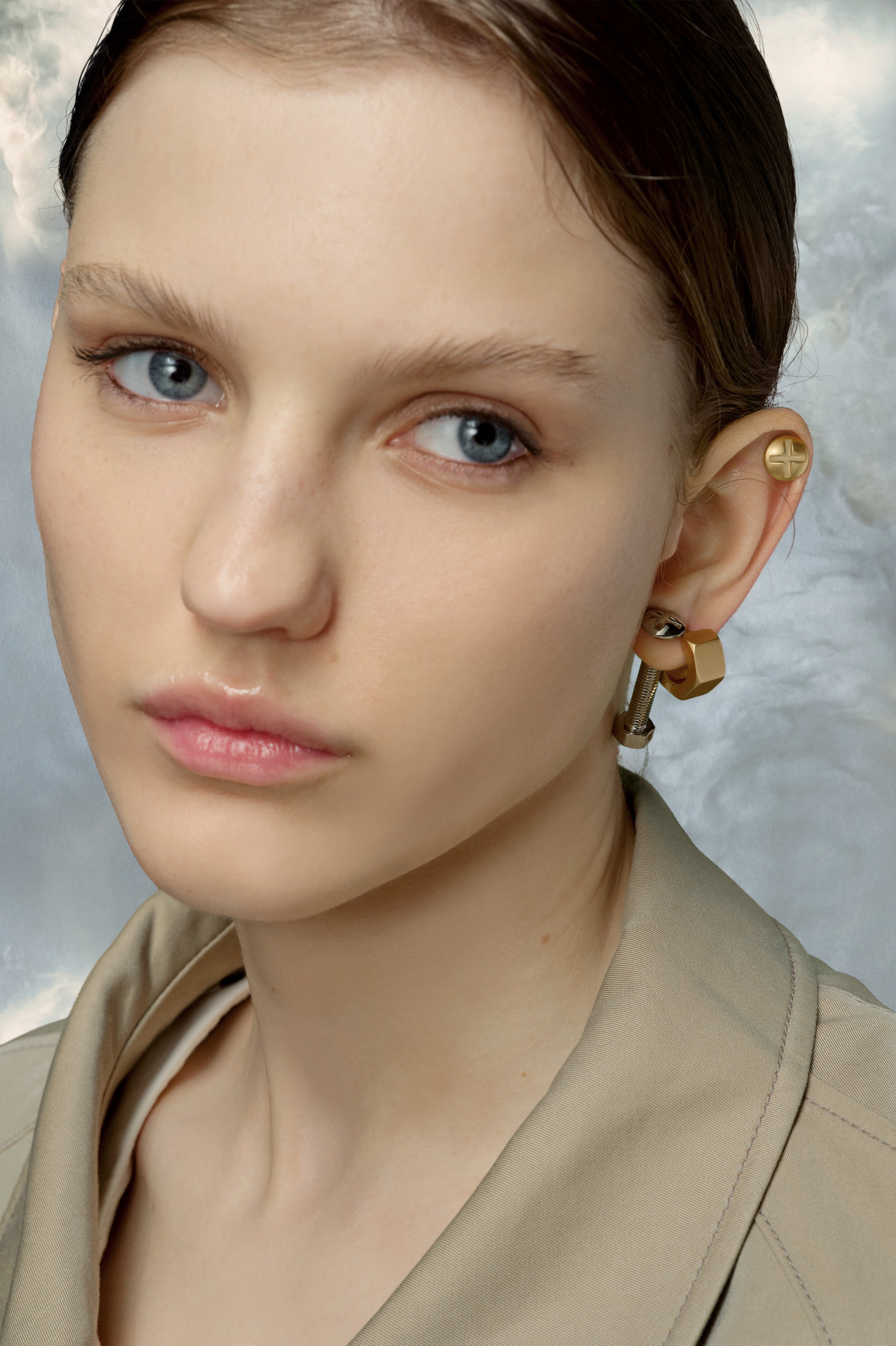 Bolt and nut hoop earring - 4
