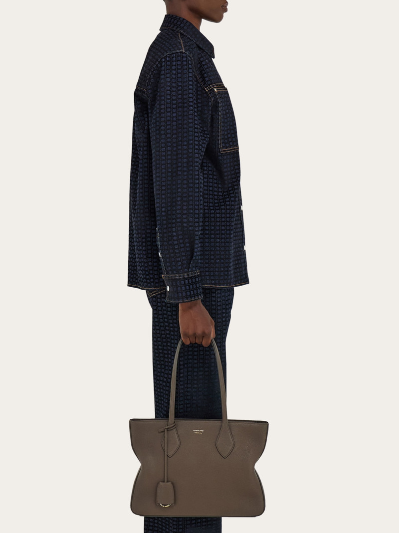 Star-shaped tote bag (M) 3