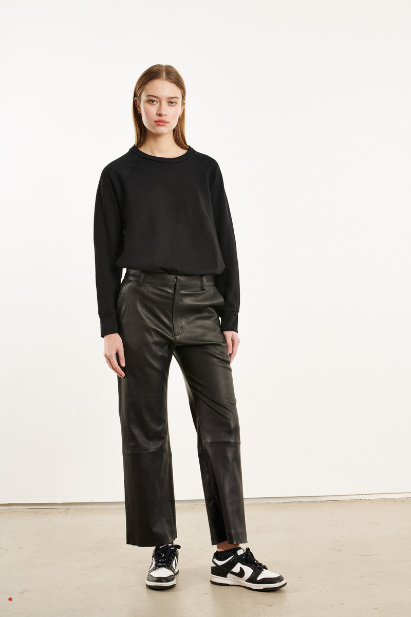 SPRWMN BLACK RAGLAN SWEATER outlook