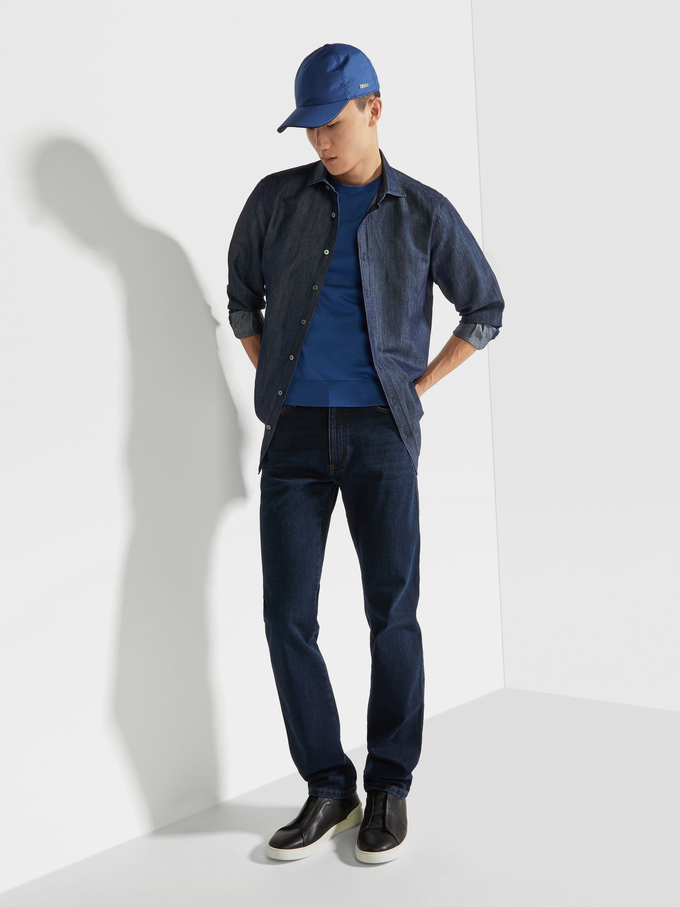 DARK BLUE RINSE-WASHED STRETCH COTTON ROCCIA JEANS - 3