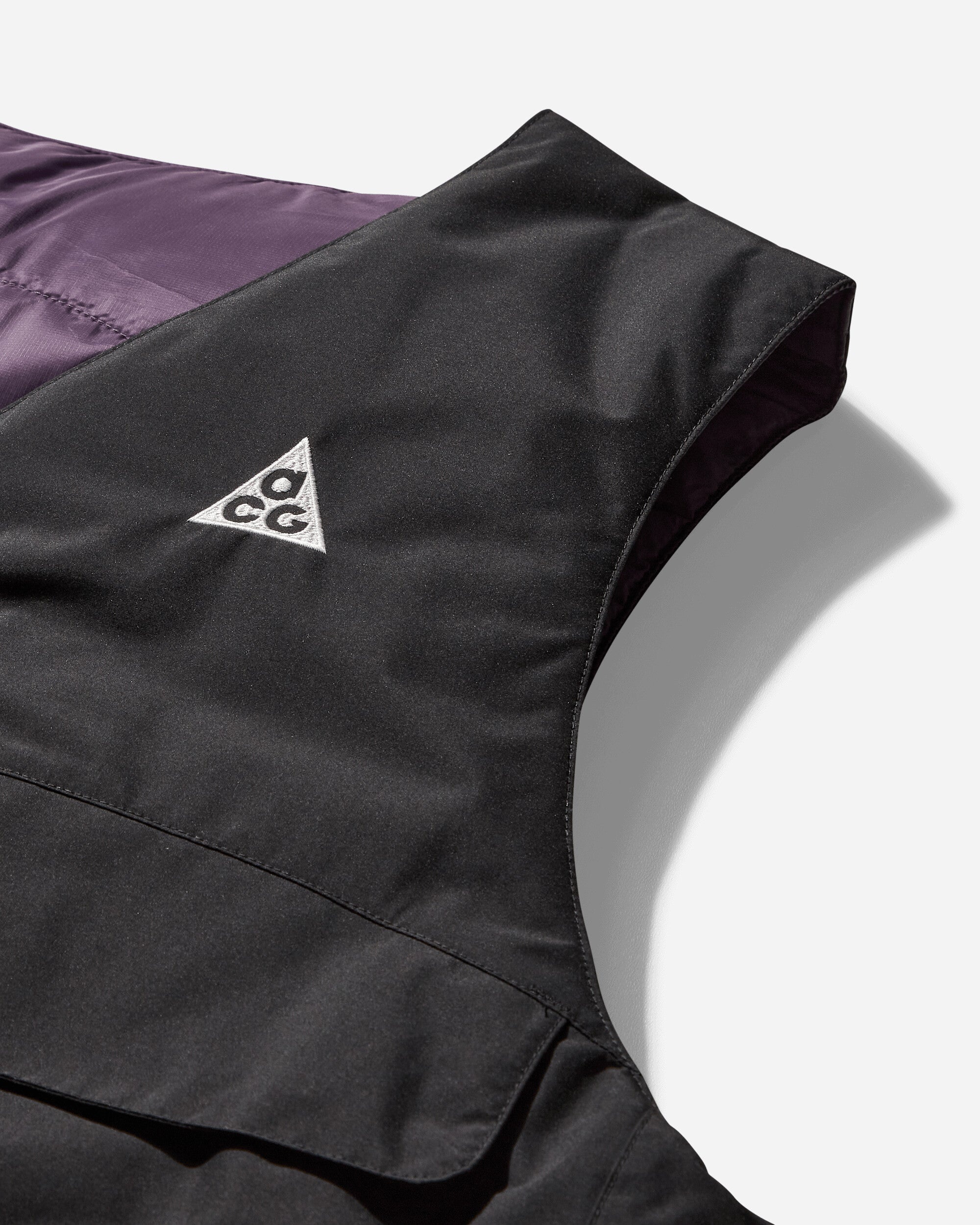 ACG Skull Peak PrimaLoft Reversible Vest Black / Dark Raisin - 3