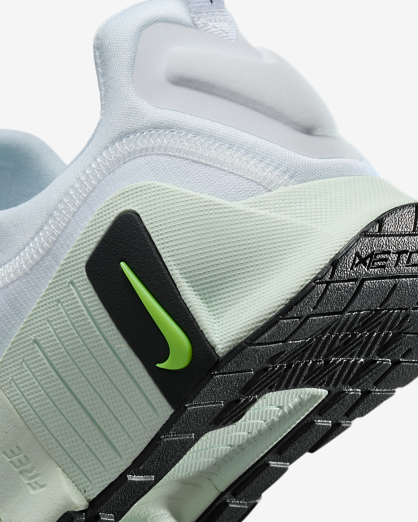 Nike Free Metcon 6 Women's Workout Shoes - 8