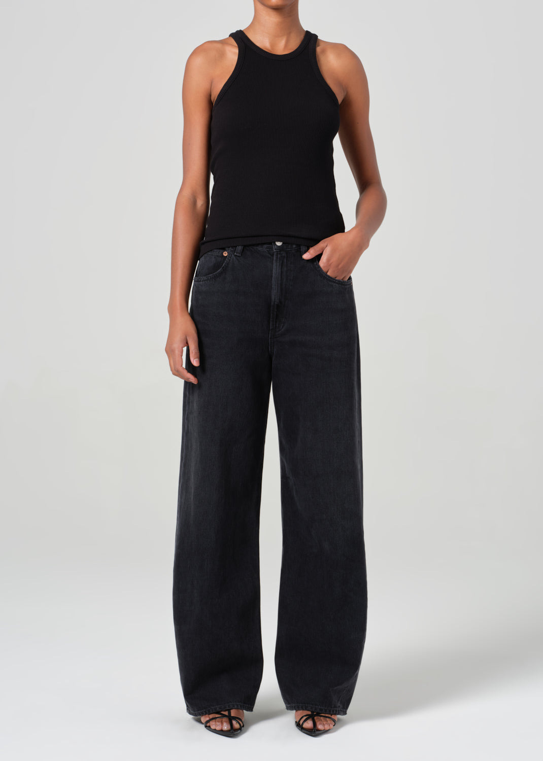 LOW CURVE JEAN IN BLACK TAR - 2