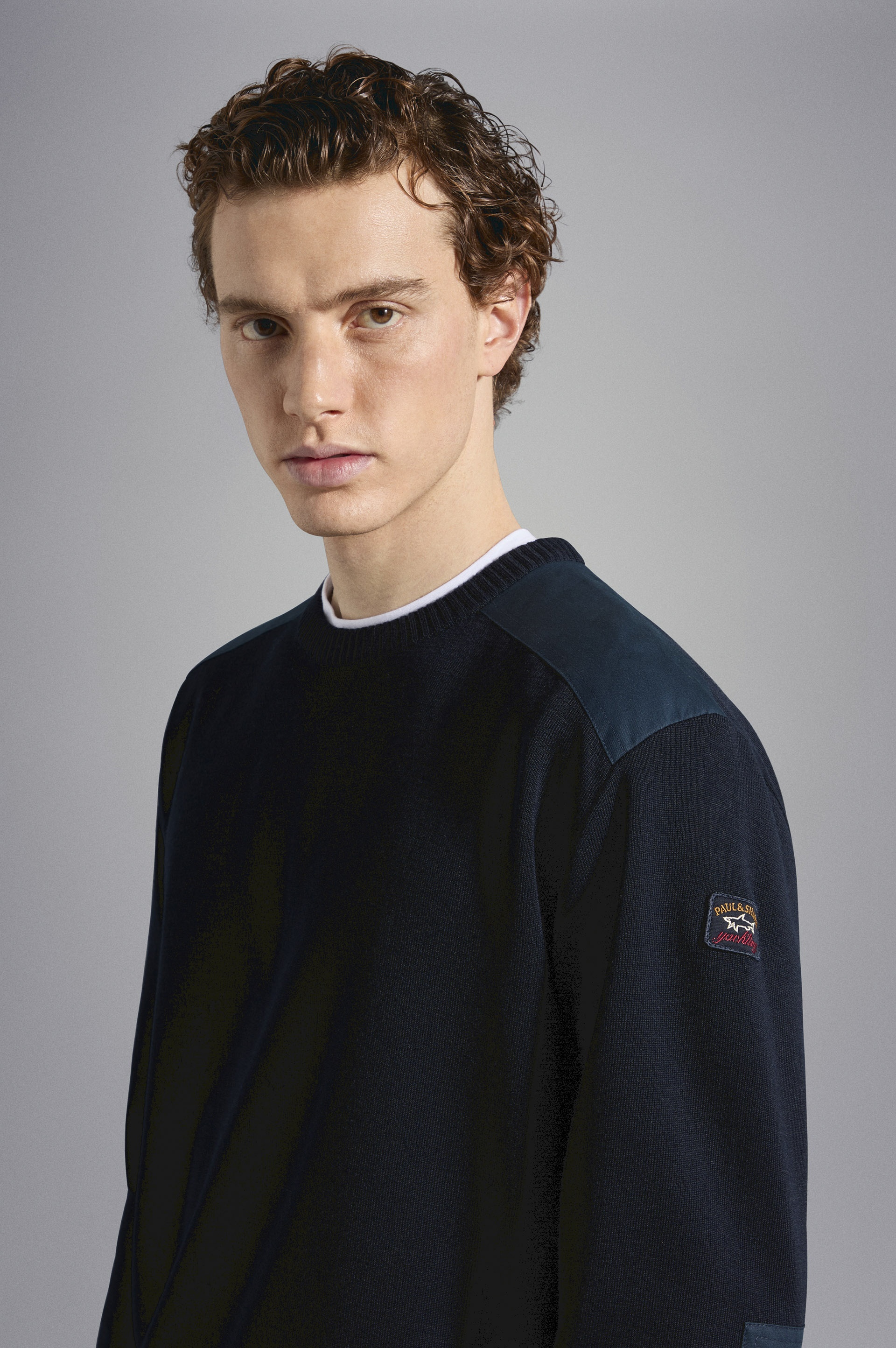 WOOL CREW NECK WITH ICONIC BADGE - 4