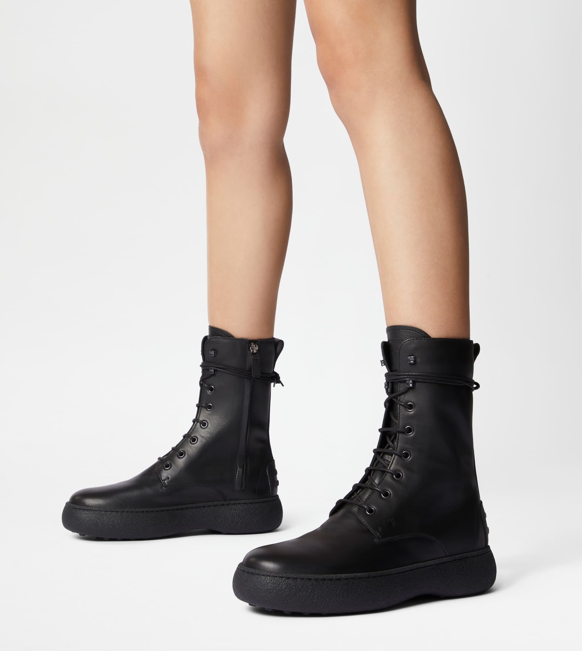 TOD'S W. G. LACE-UP ANKLE BOOTS IN LEATHER - BLACK - 7