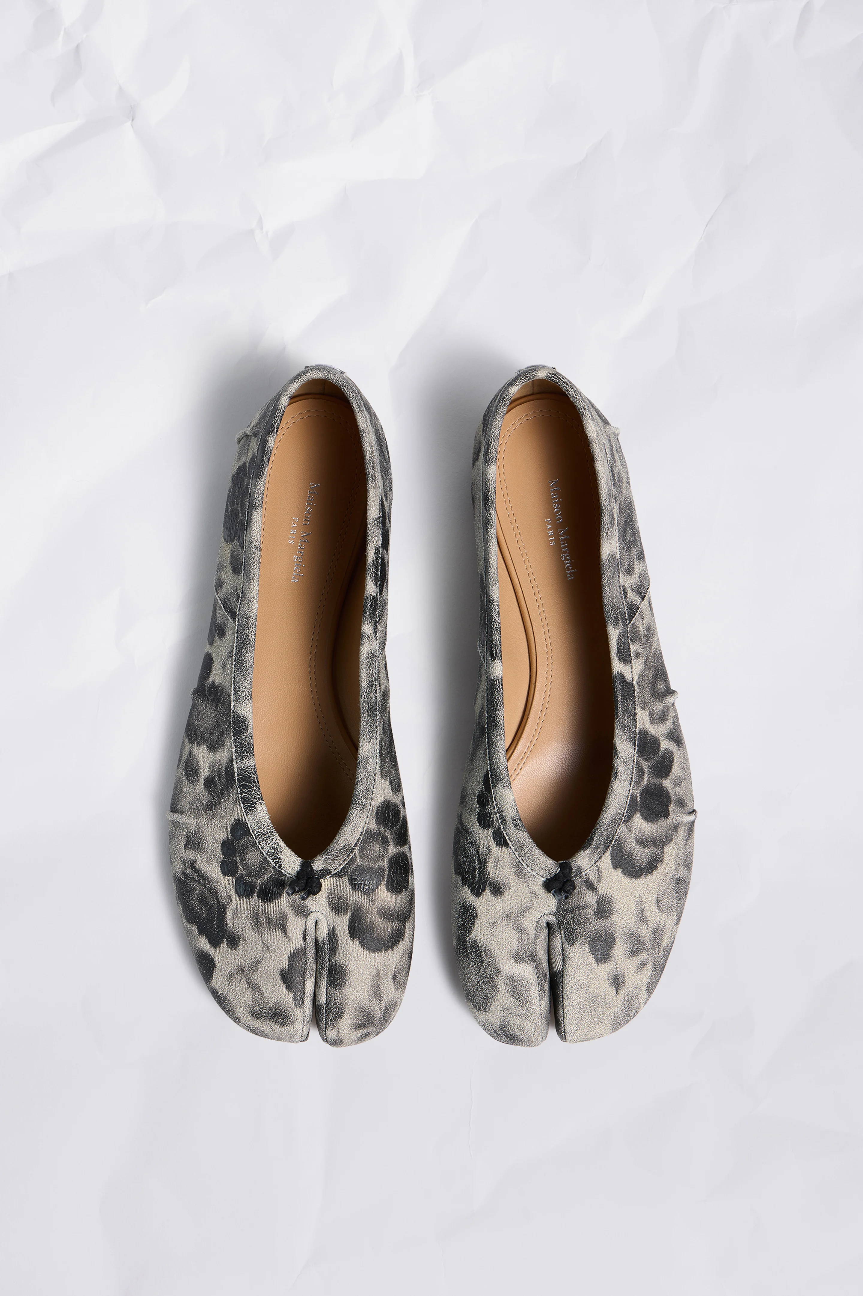 Tabi Ballerina Crackle Flower Print - 1