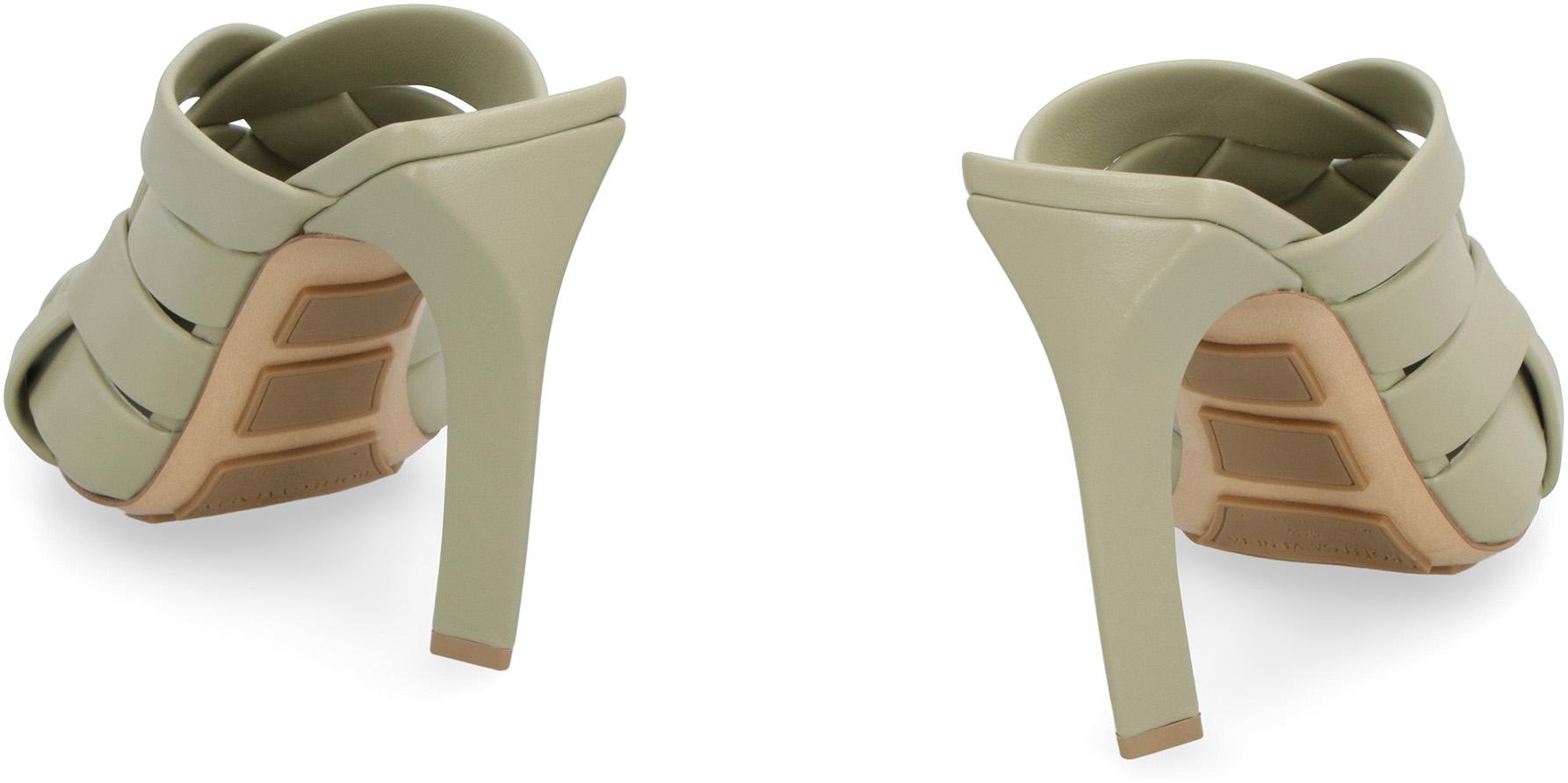 Bottega Veneta BOTTEGA VENETA ALFIE LEATHER MULES | baltini