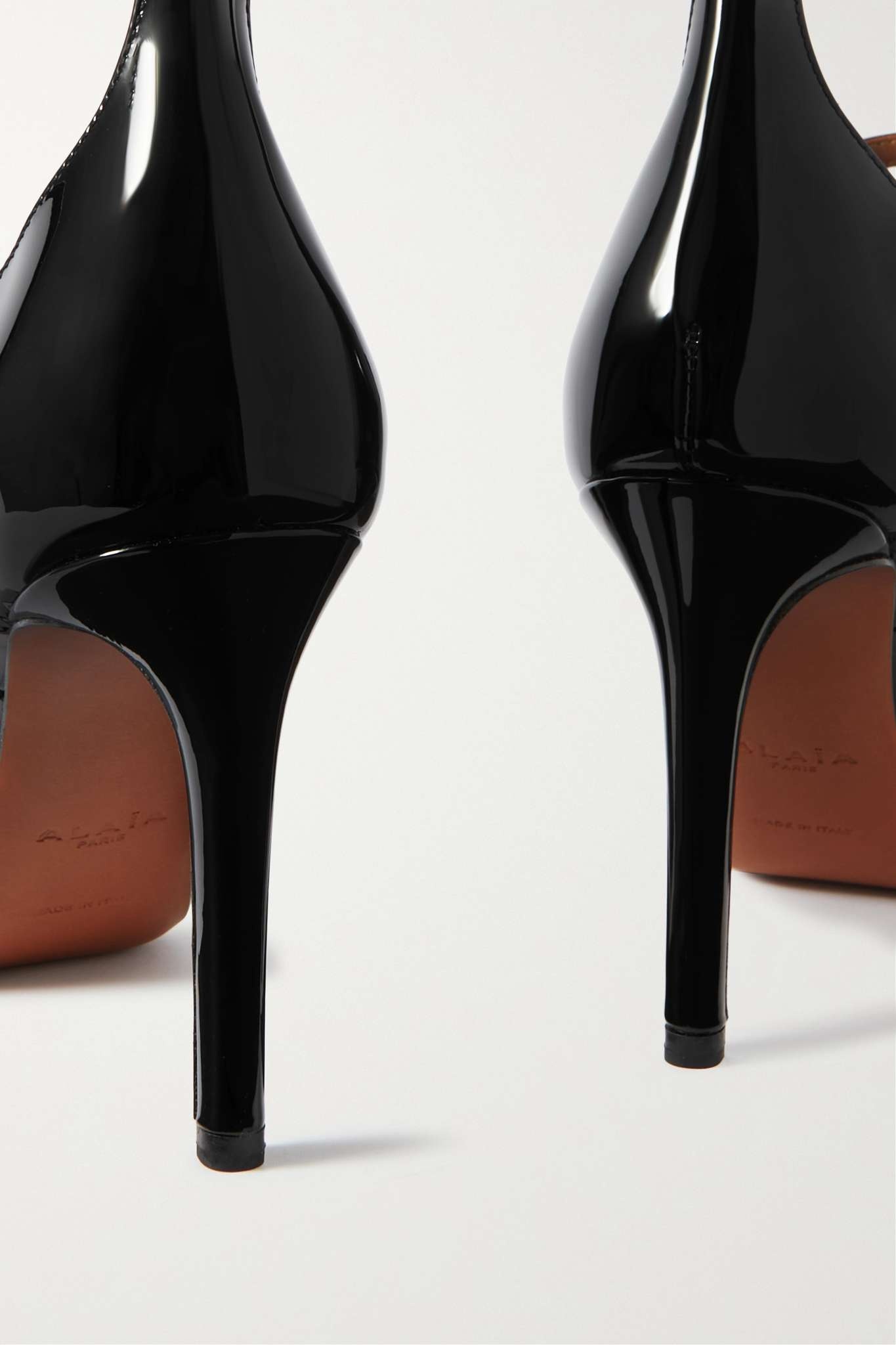 【ALAIA】90 patent-leather mary jane パンプス Alaïa 90 patent-leather Mary Jane pumps | REVERSIBLE