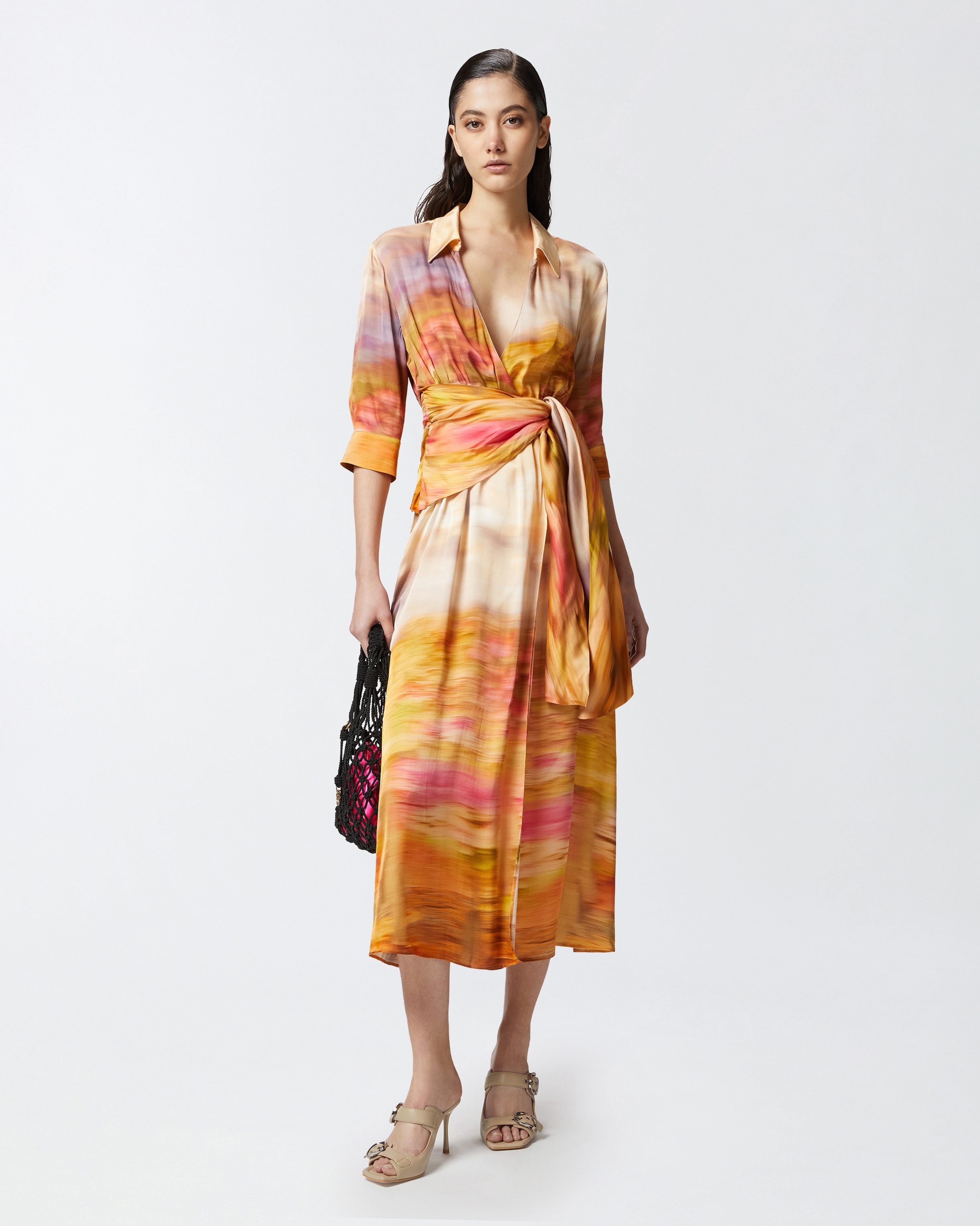 PRINTED SATIN DRESS WITH V-NECK - 3