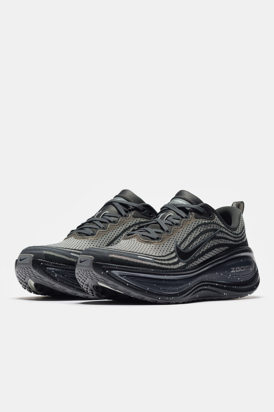 Vomero Plus Sneaker in Anthracite/Black/Dark Obsidian/Obsidian - 2