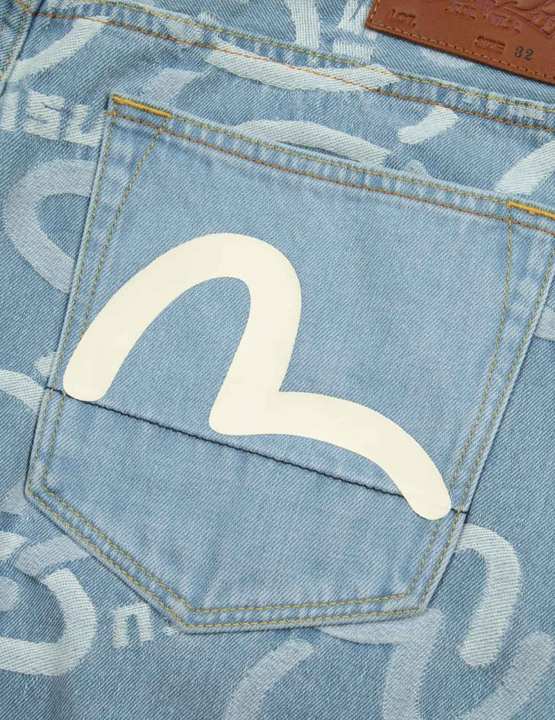 ALLOVER SEAGULL JACQUARD OVERSIZED SHORTS 7