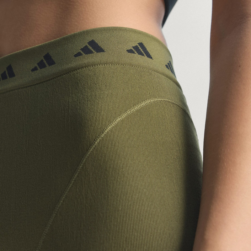Equipment Shorts 4