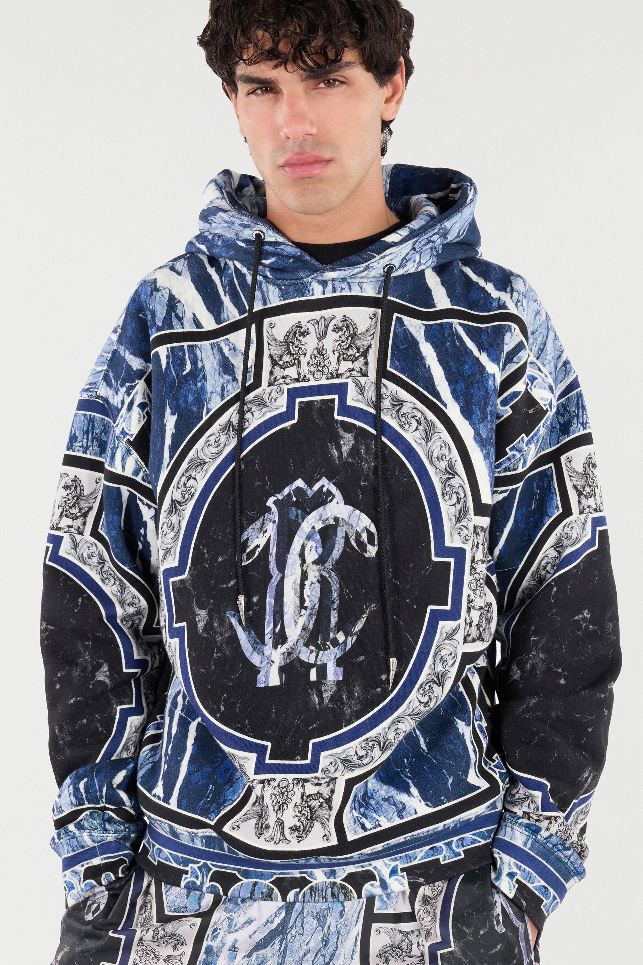 Sweatshirt With Marble Print And Embellishments - 6