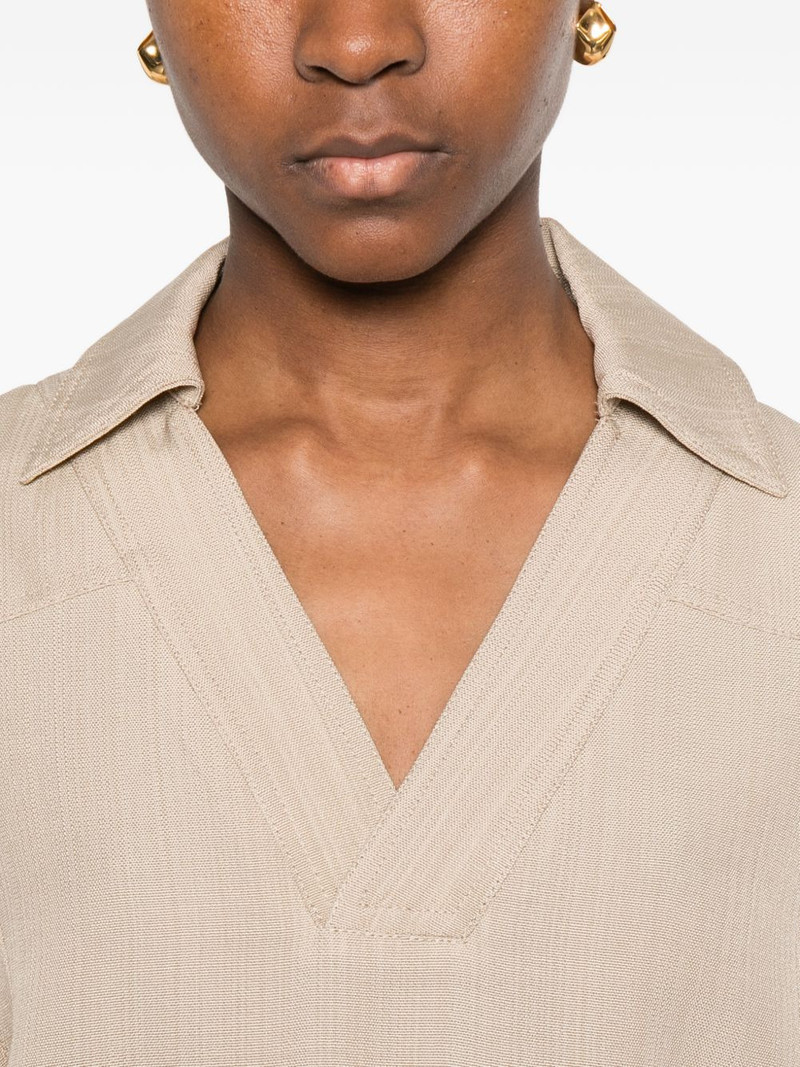 Ermo V-neck T-shirt 5