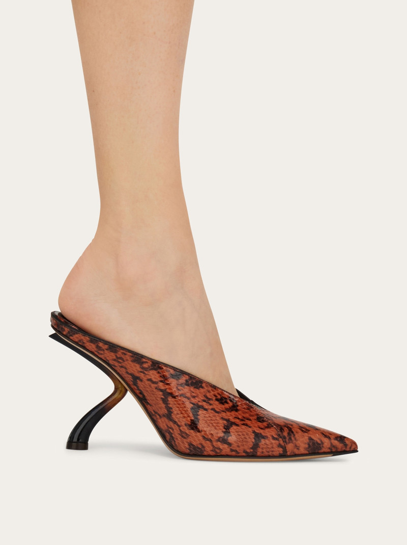 S-shaped heel mule 4