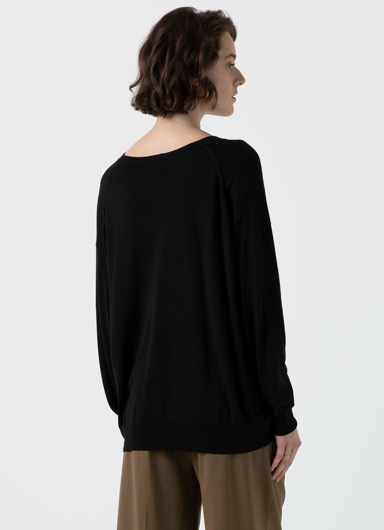 Relaxed Mulberry Silk V‑Neck Jumper - 4