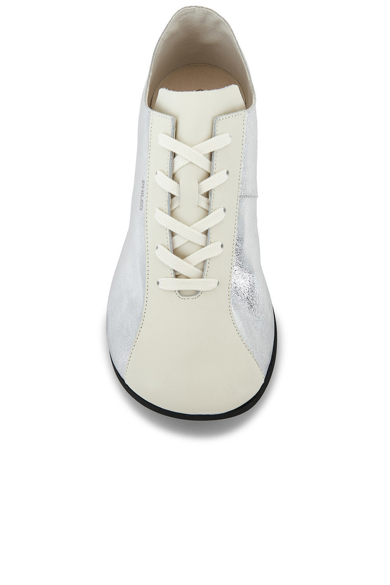 081 Cascade Shoe 4
