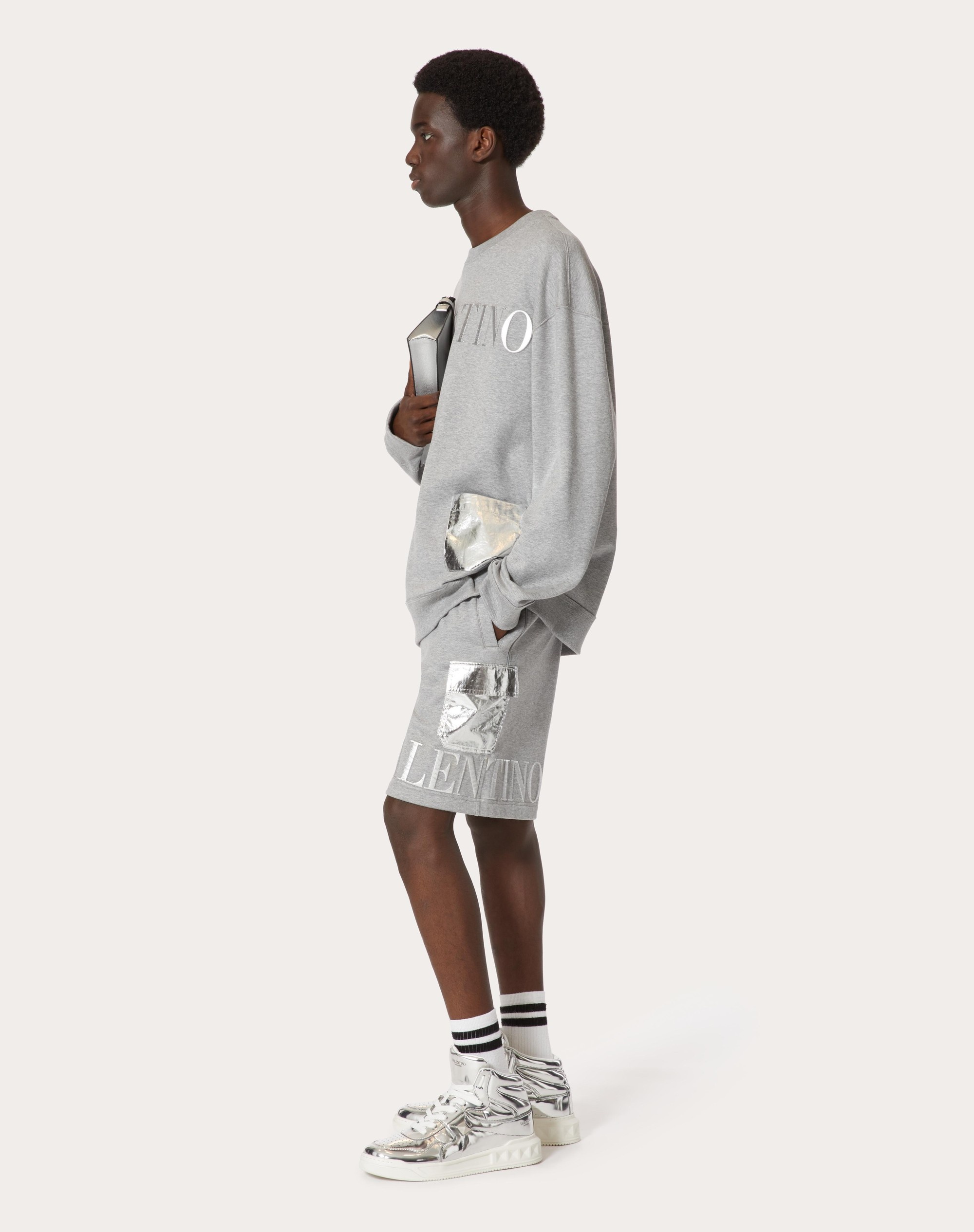 BERMUDA SHORTS WITH METALLIC SILVER POCKET AND VALENTINO EMBOSSED - 2