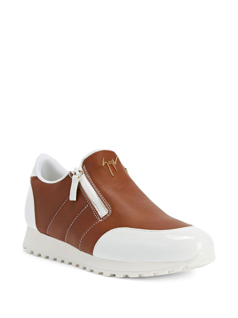 Giuseppe Zanotti Conley trainers outlook