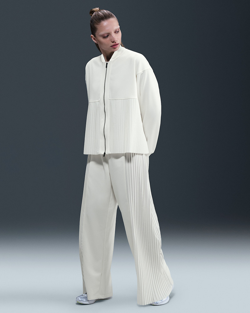 Nike Sportswear Women's Pleated Pants 1