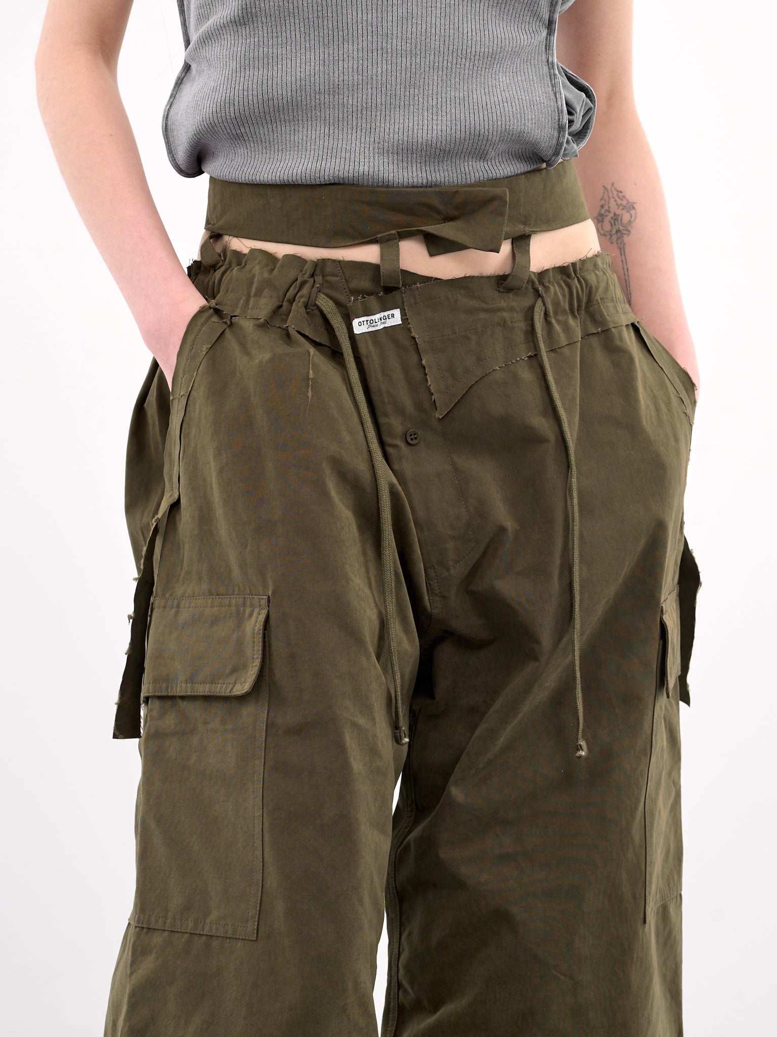 Baggy Cargo Pants - 4