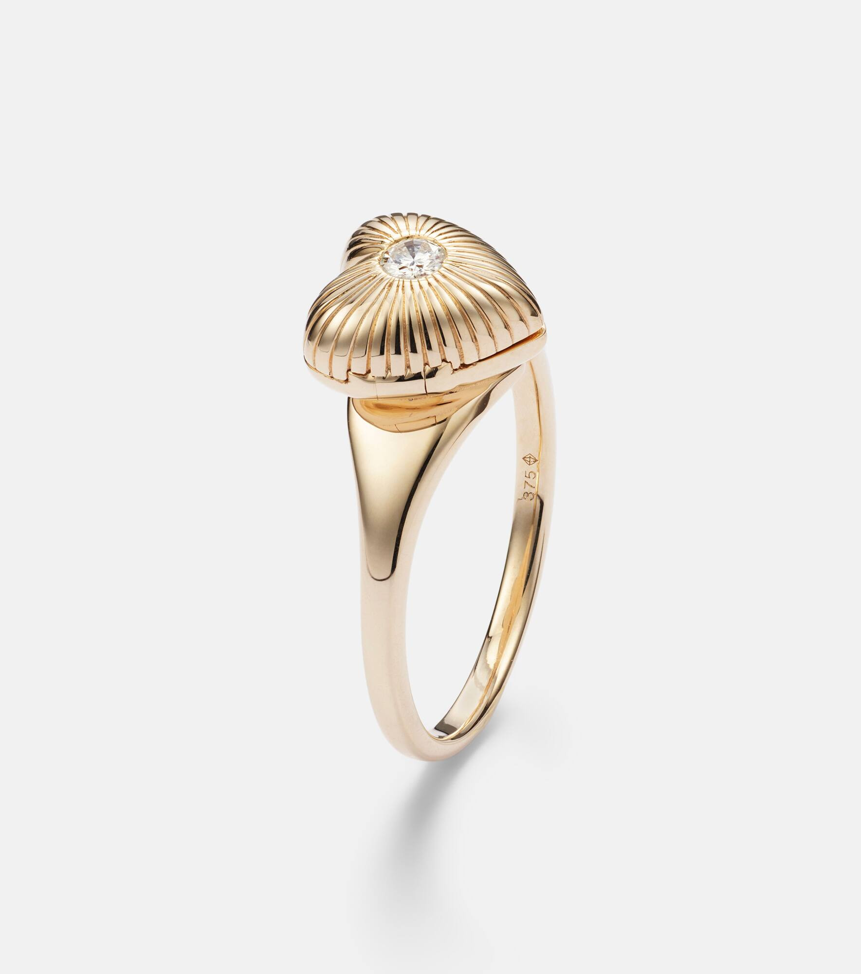 9kt gold ring with diamond - 4
