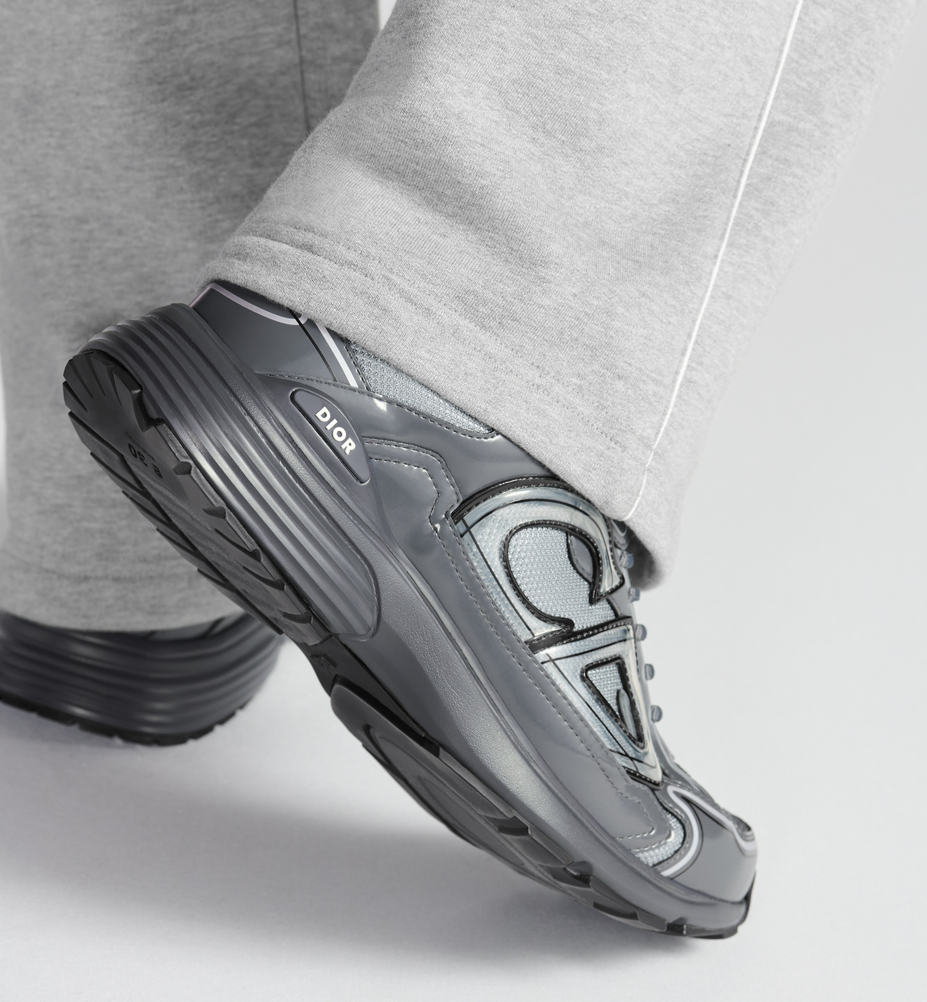 B30 Sneaker - 3