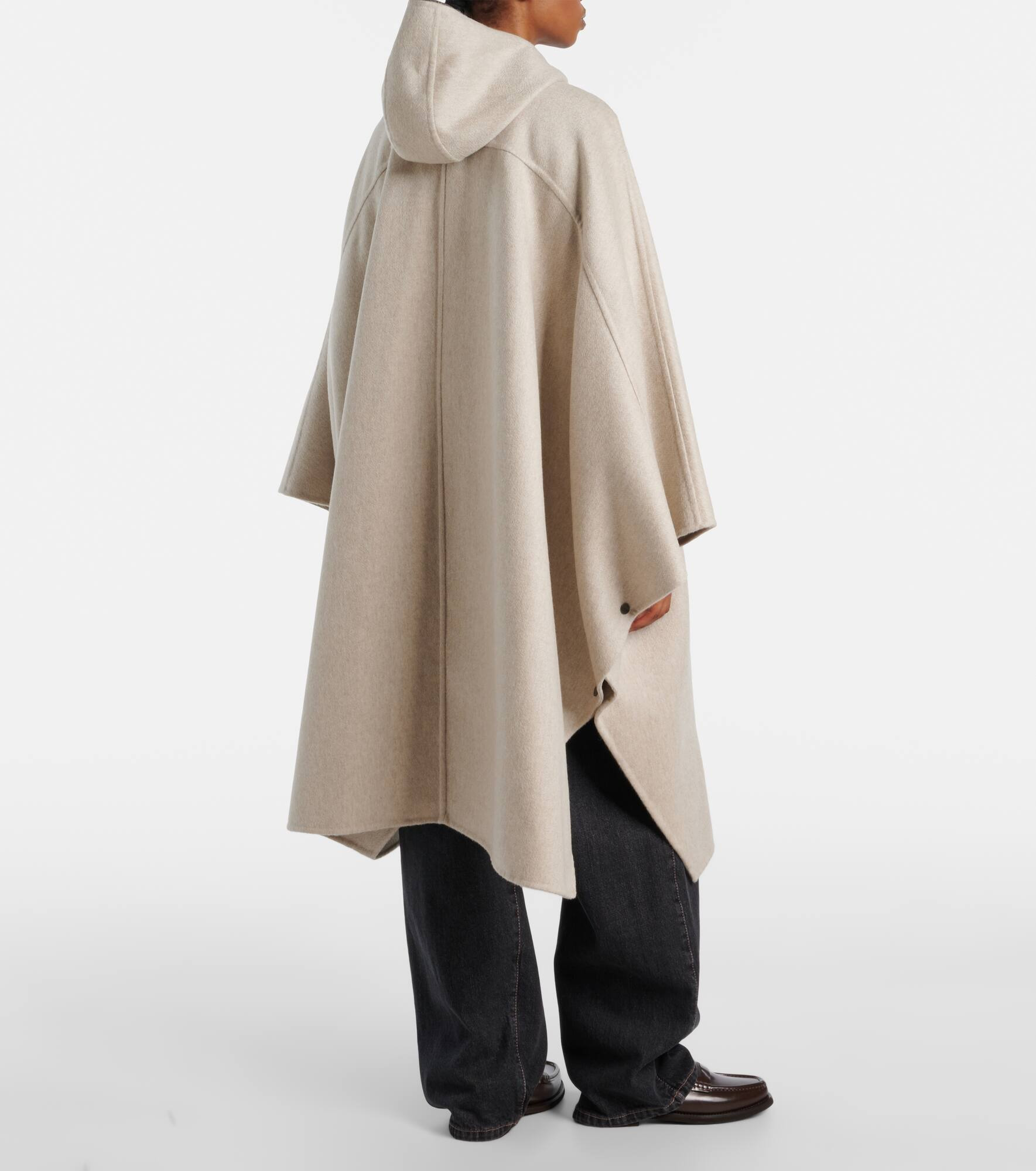 Hooded cashmere cape - 3
