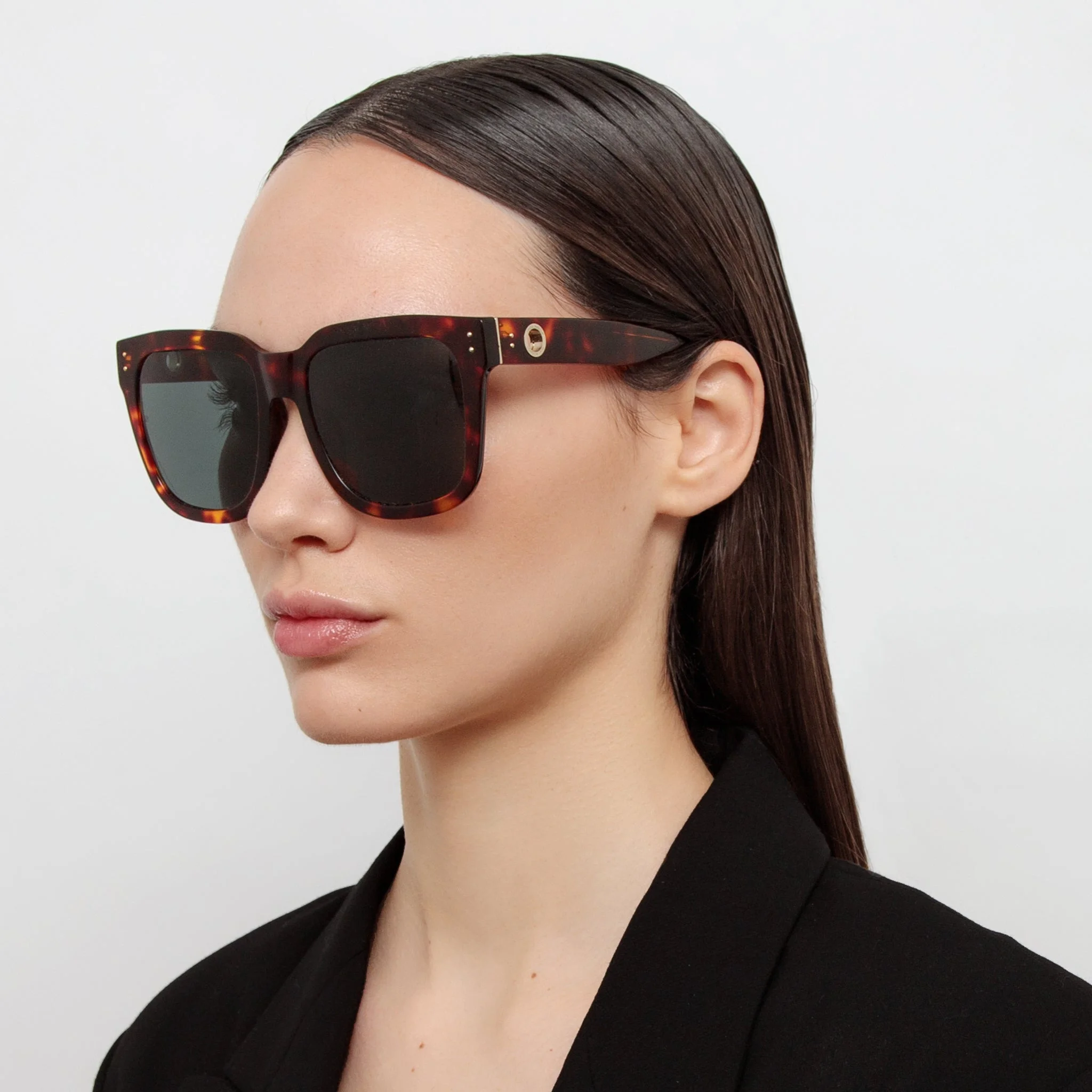 Linda Farrow FREYA SQUARE SUNGLASSES IN TORTOISESHELL LINDA FARROW FREYA SQUARE SUNGLASSES IN TORTOISESHELL  main image 3