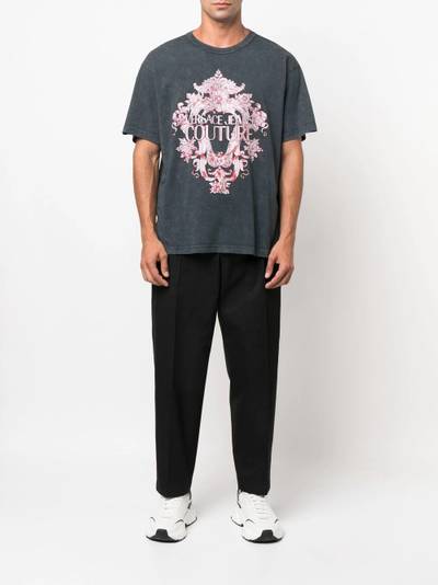 VERSACE JEANS COUTURE logo-print T-shirt outlook