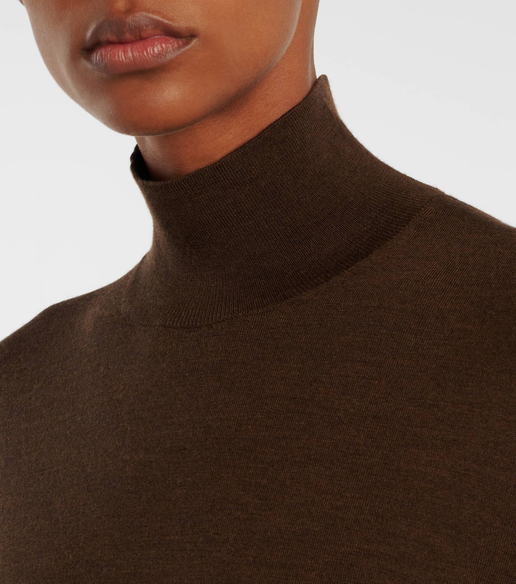 Tasmanian virgin wool turtleneck sweater - 4