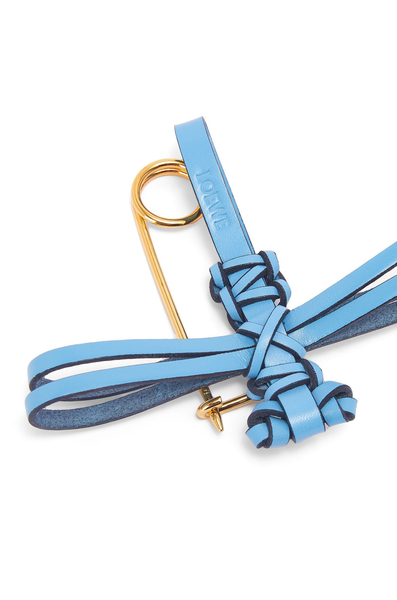 Dragonfly pin charm in calfskin 3