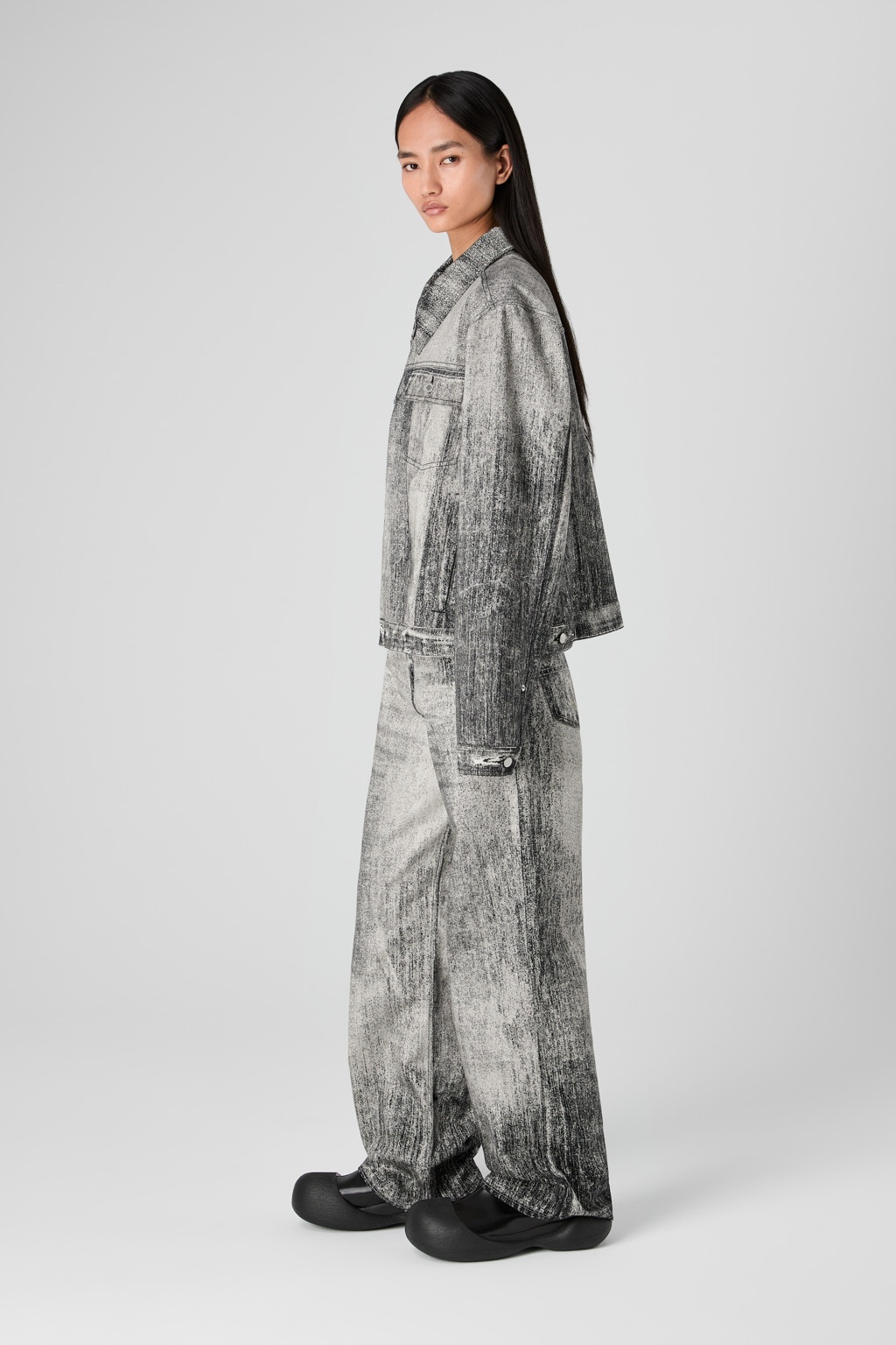Faded Black Paint Print Denim Jacket - 4