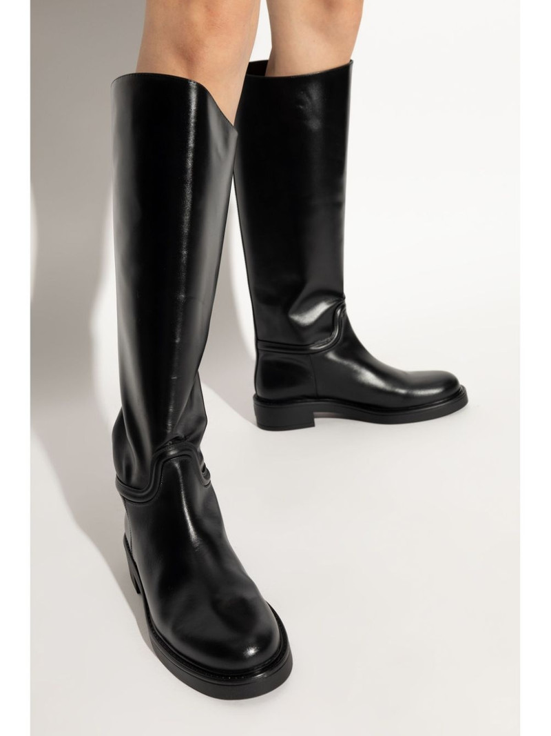 Stuart Weitzman Celia boots outlook