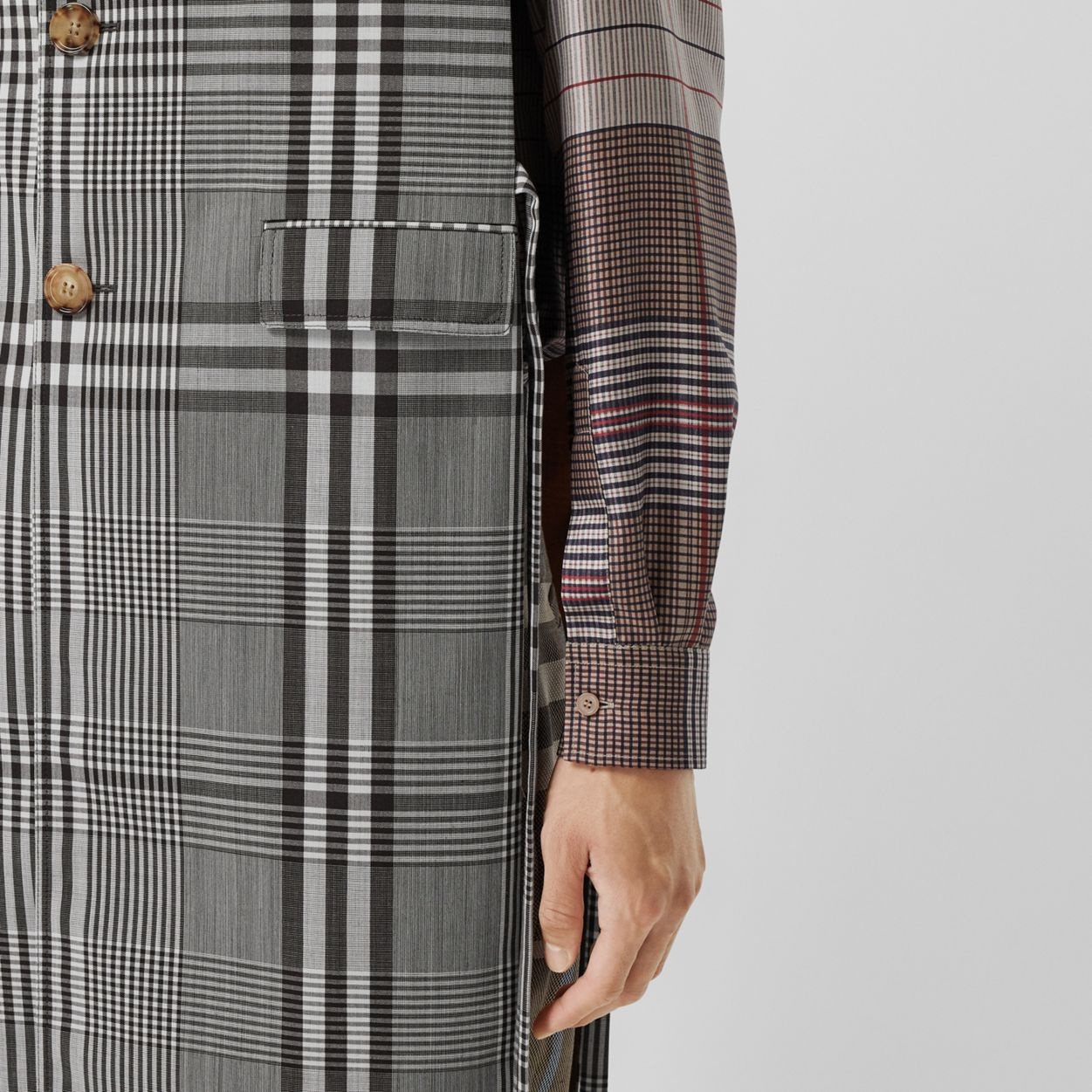 Sleeveless Check Technical Wool Coat - 4