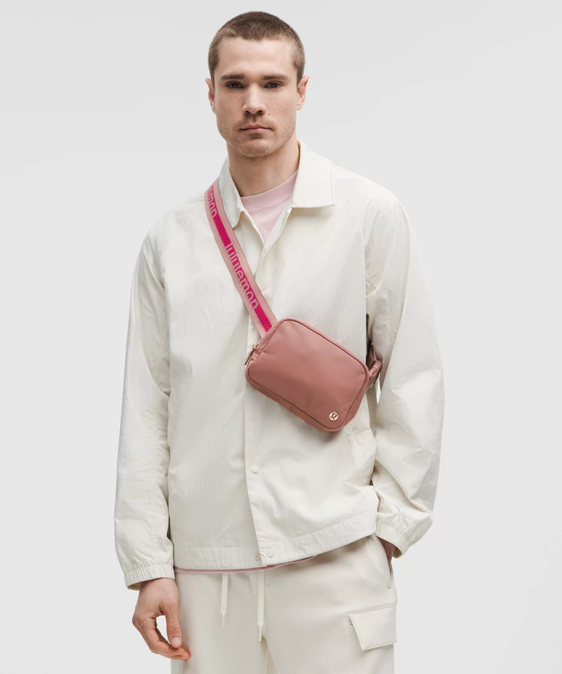 Everywhere Belt Bag 1L *Wordmark 6