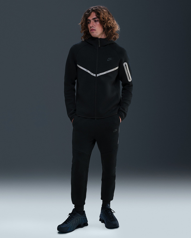 Nike Tech Men's Fleece Joggers with Reflective Accents 1