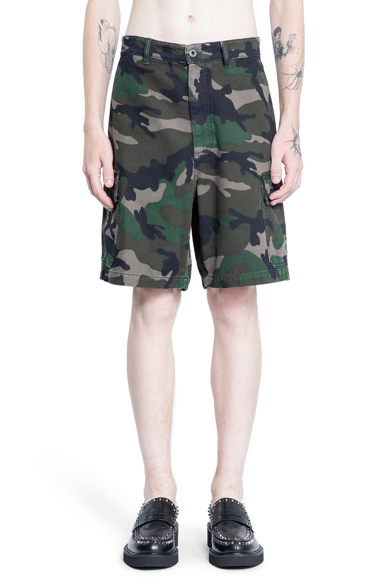 Signature-V-Camouflage-Cargo-Shorts - 1